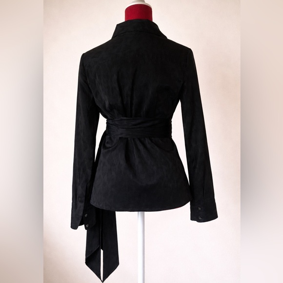 ANN TAYLOR Black Damask Jacquard Wrap Belted Blouse Jacket Size 10 NWT - Picture 3 of 6
